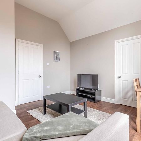 Cosy Central Windsor Apartment & Free Parking! Dış mekan fotoğraf